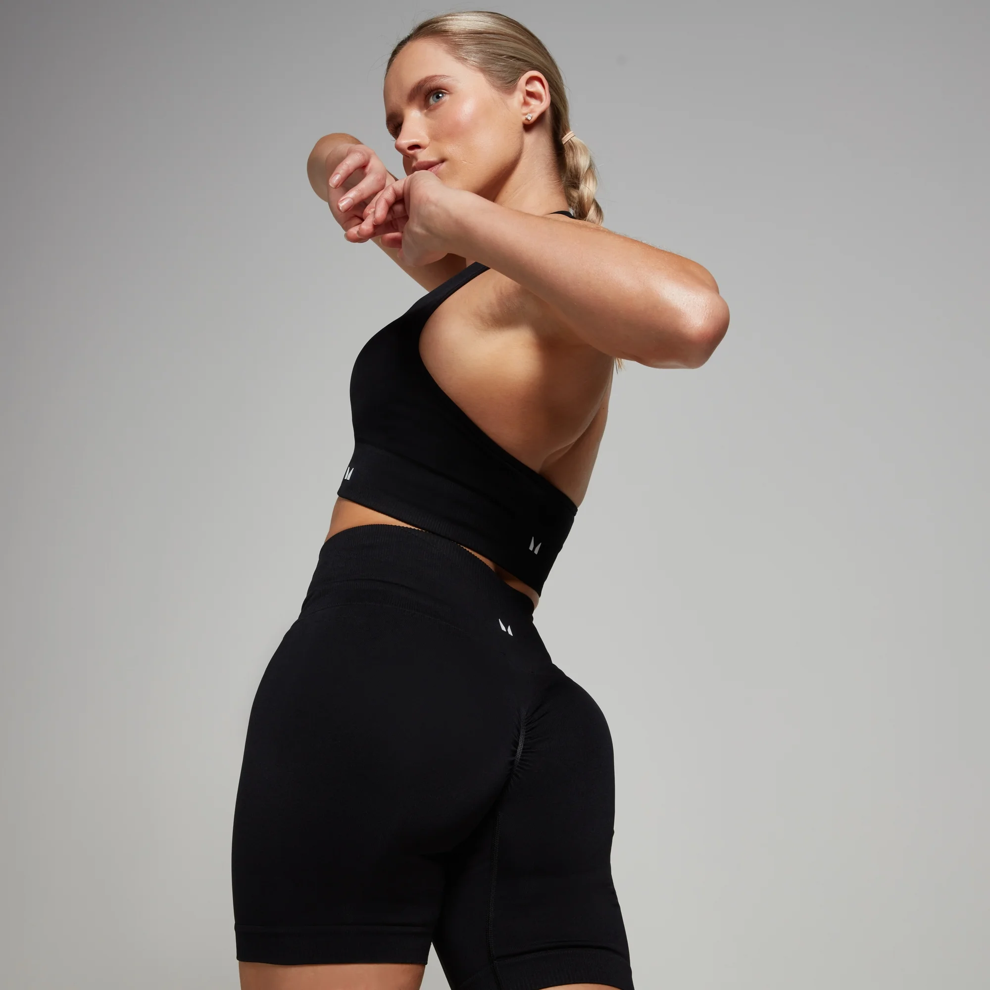 MP Women's Tempo Seamless Scrunch Shorts - Black - XS vaizdas 1