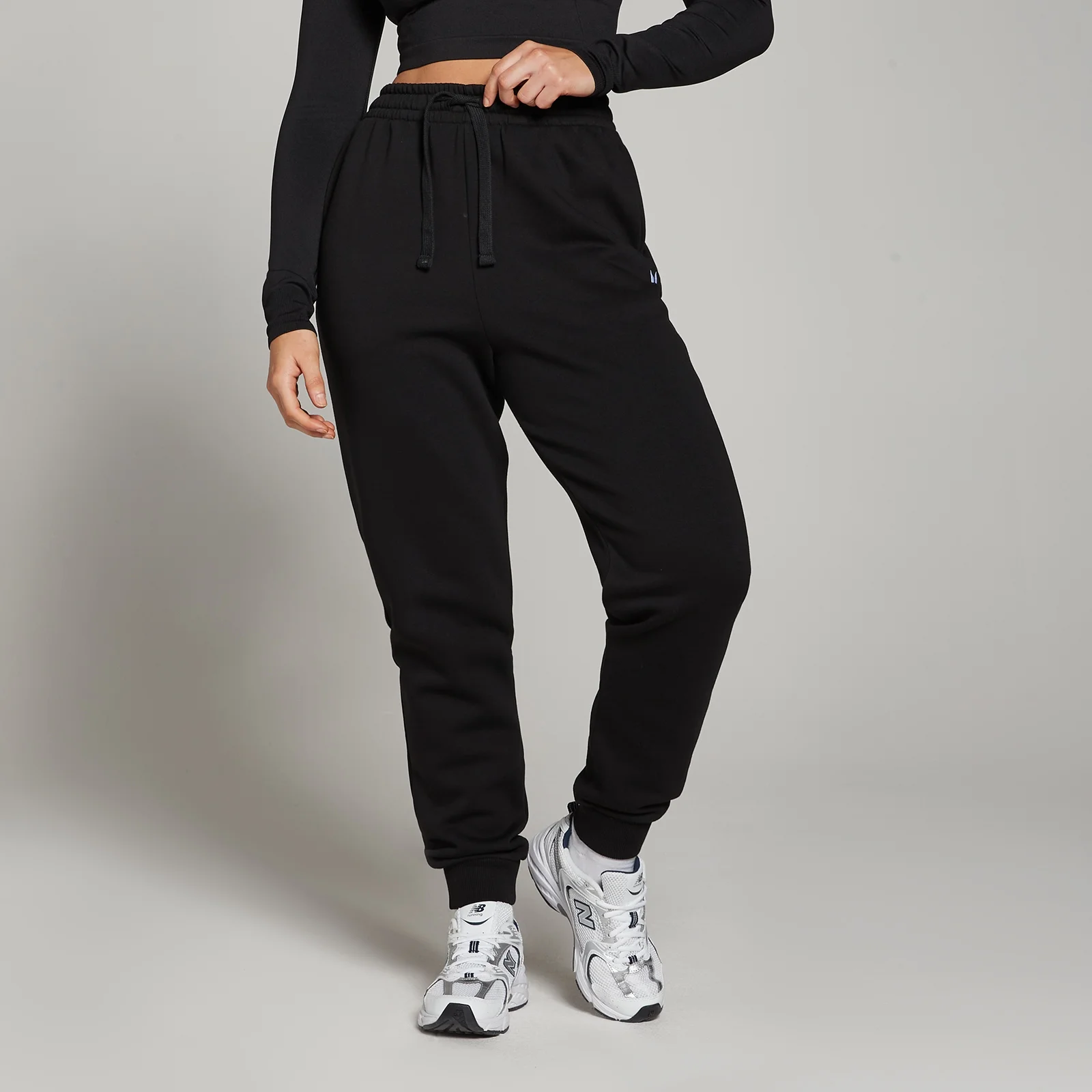 MP Women's Basics Regular Fit Joggers - Black - S vaizdas 1