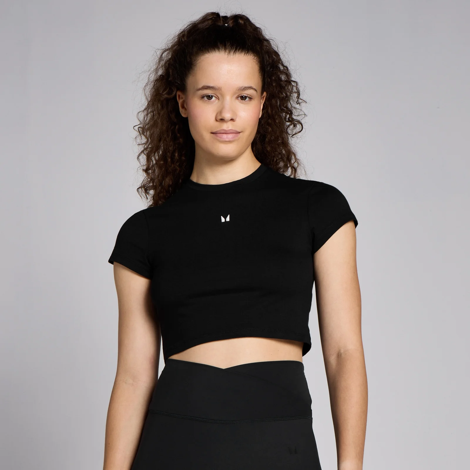 MP Women's Basic Body Fit Short Sleeve Crop T-Shirt - Black - XXL vaizdas 1